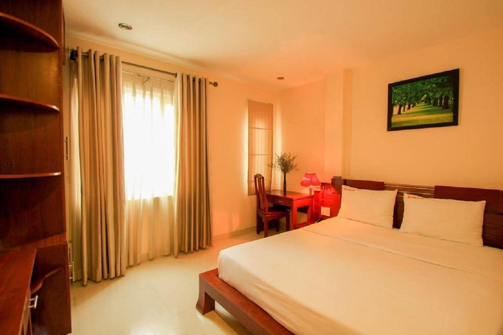 Ipeace Hotel - Bui Vien Walking Street Ho Chi Minh-Byen Eksteriør billede